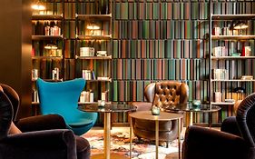 Motel One Frankfurt-roemer